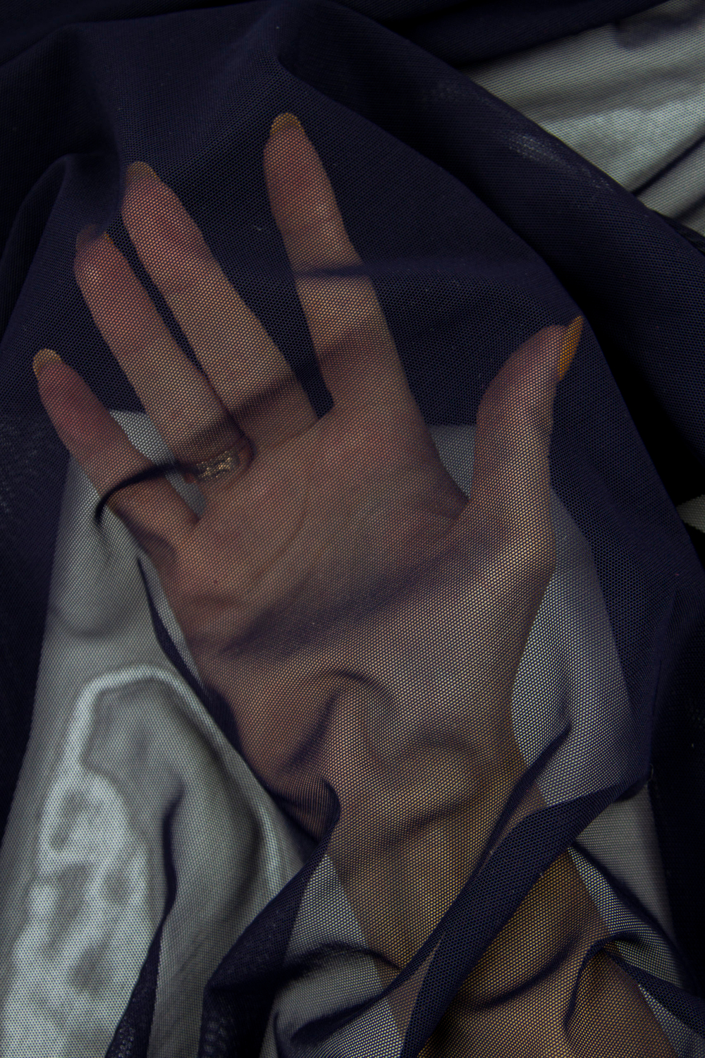 Сетка эластичная иссиня-черная метражом (Турция)