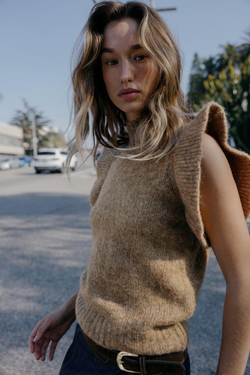 ZARA ЖИЛЕТ ИЗ ШЕРСТИ С ВОЛАНАМИ, РЫЖЕВАТО-КОРИЧНЕВЫЙ