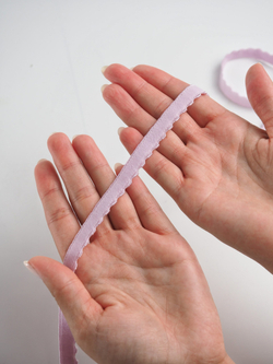 Резинка отделочная нежно-сиреневая ажурная ширина 10 мм с учетом фестона