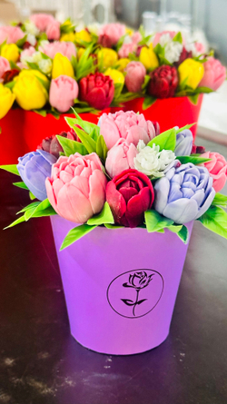 "Разноцветные тюльпаны» сиреневый стакан