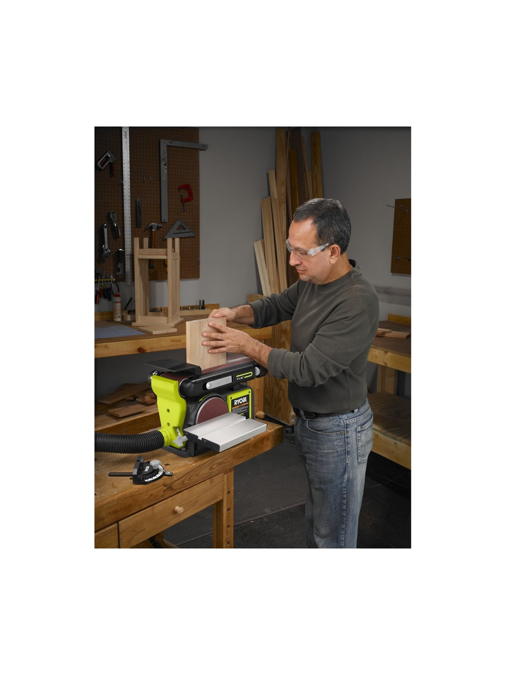 Шлифовальный станок Ryobi RBDS4601G 5133002858