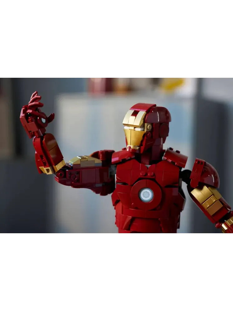 Конструктор Marvel 76344 Коллекционный Iron Man Mark 3