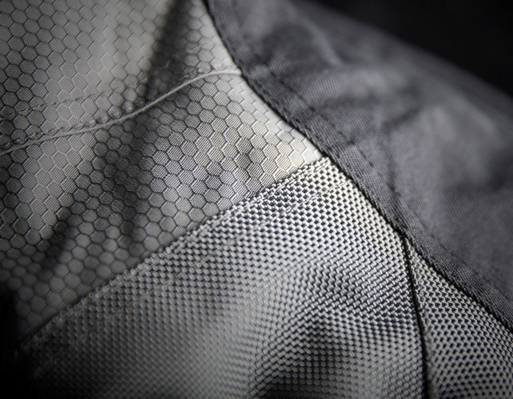 Raiden DKR Monochromatic / Серый