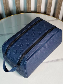 Несессер Louis Vuitton