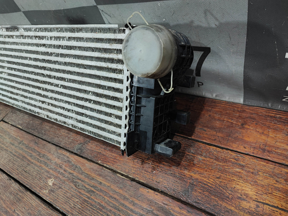 Интеркулер Mercedes V-Class (W447) 14-нв Б/У Оригинал A4475011301