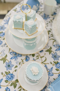 Wedgwood Винный шкаф II Gio Gold