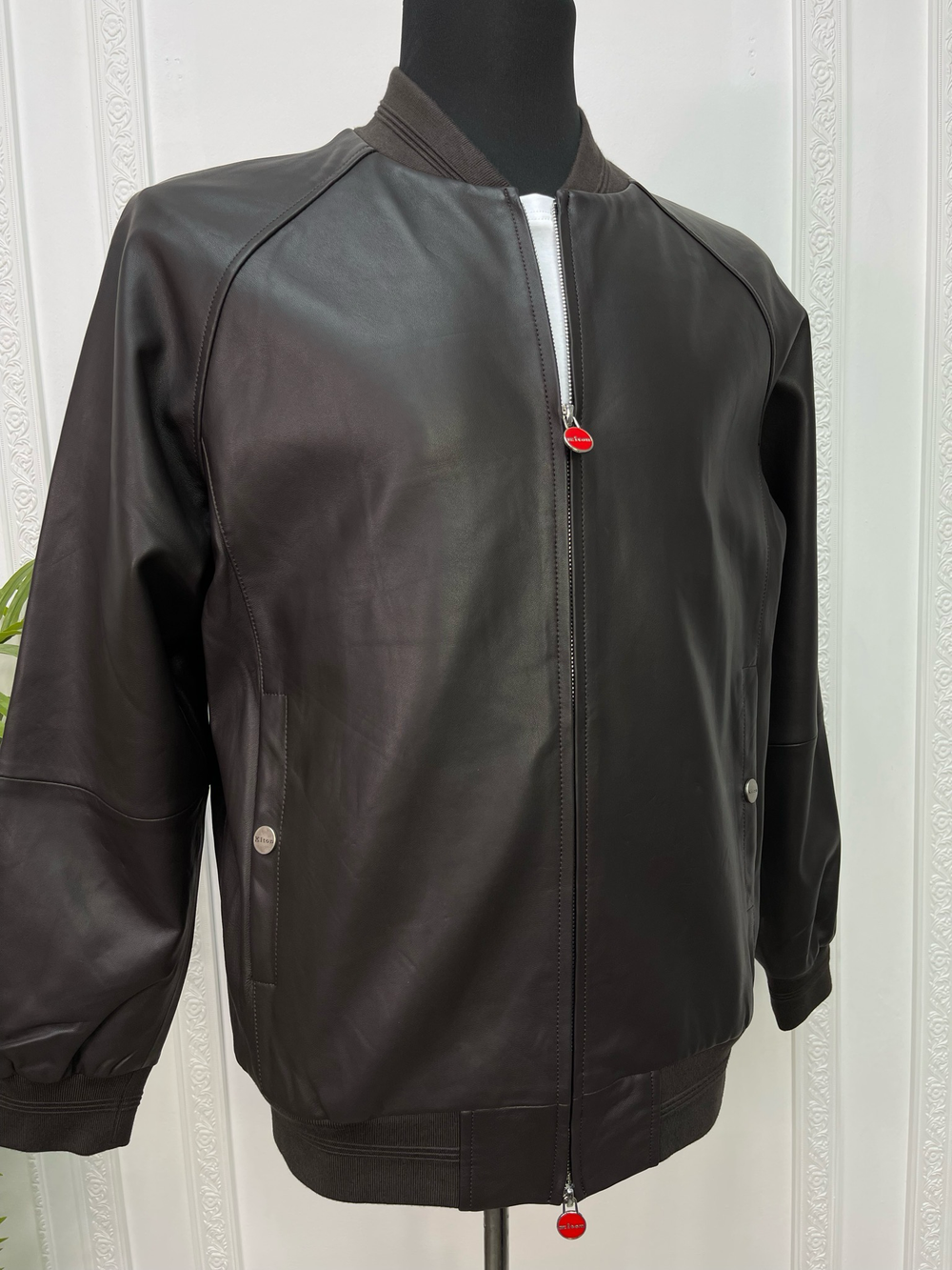 Кожаная куртка Kiton
