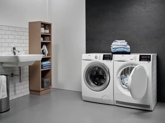 Стиральная машина AEG L6FEG49SR