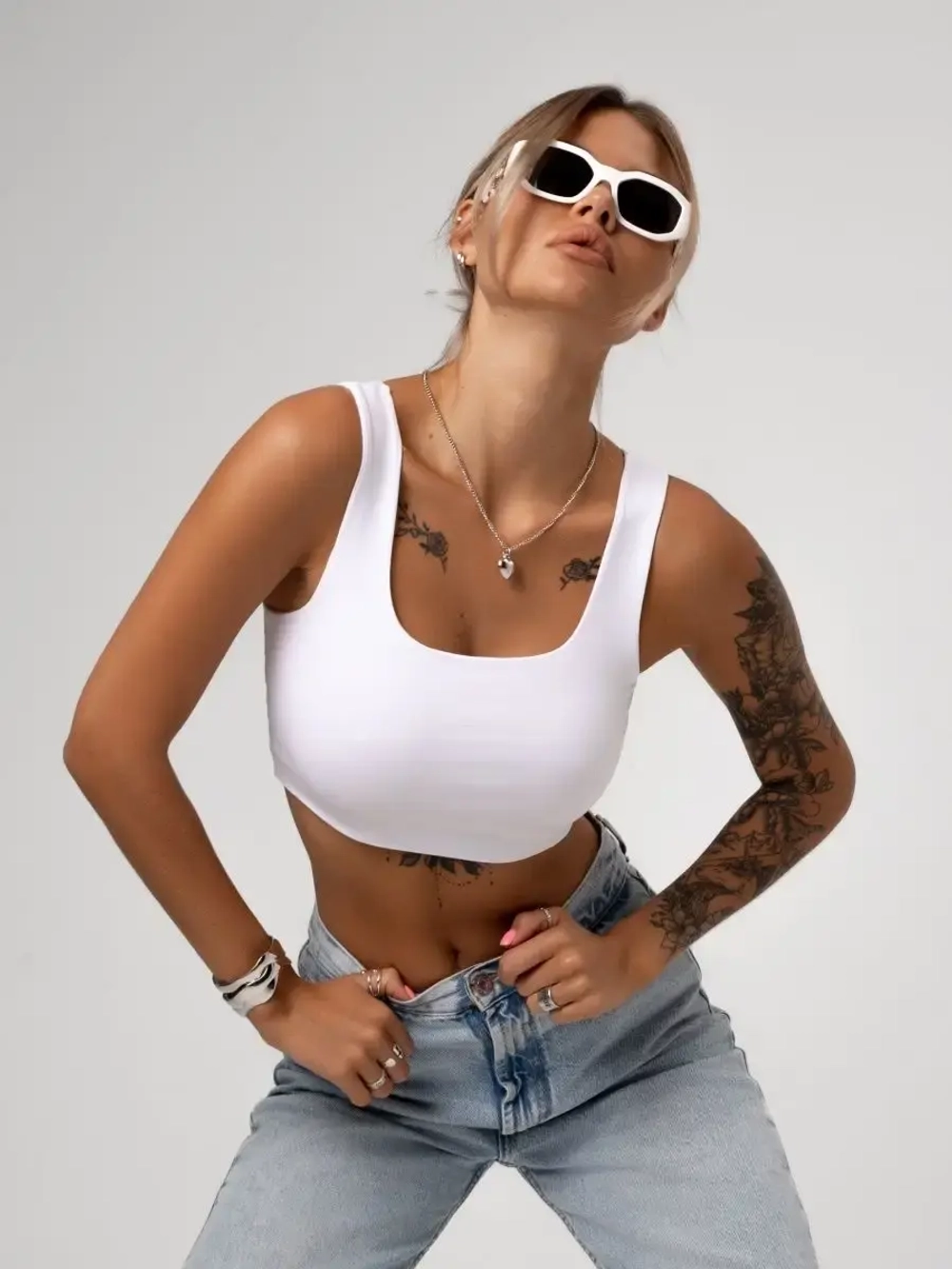 Белый кроп топ укороченный под пиджак