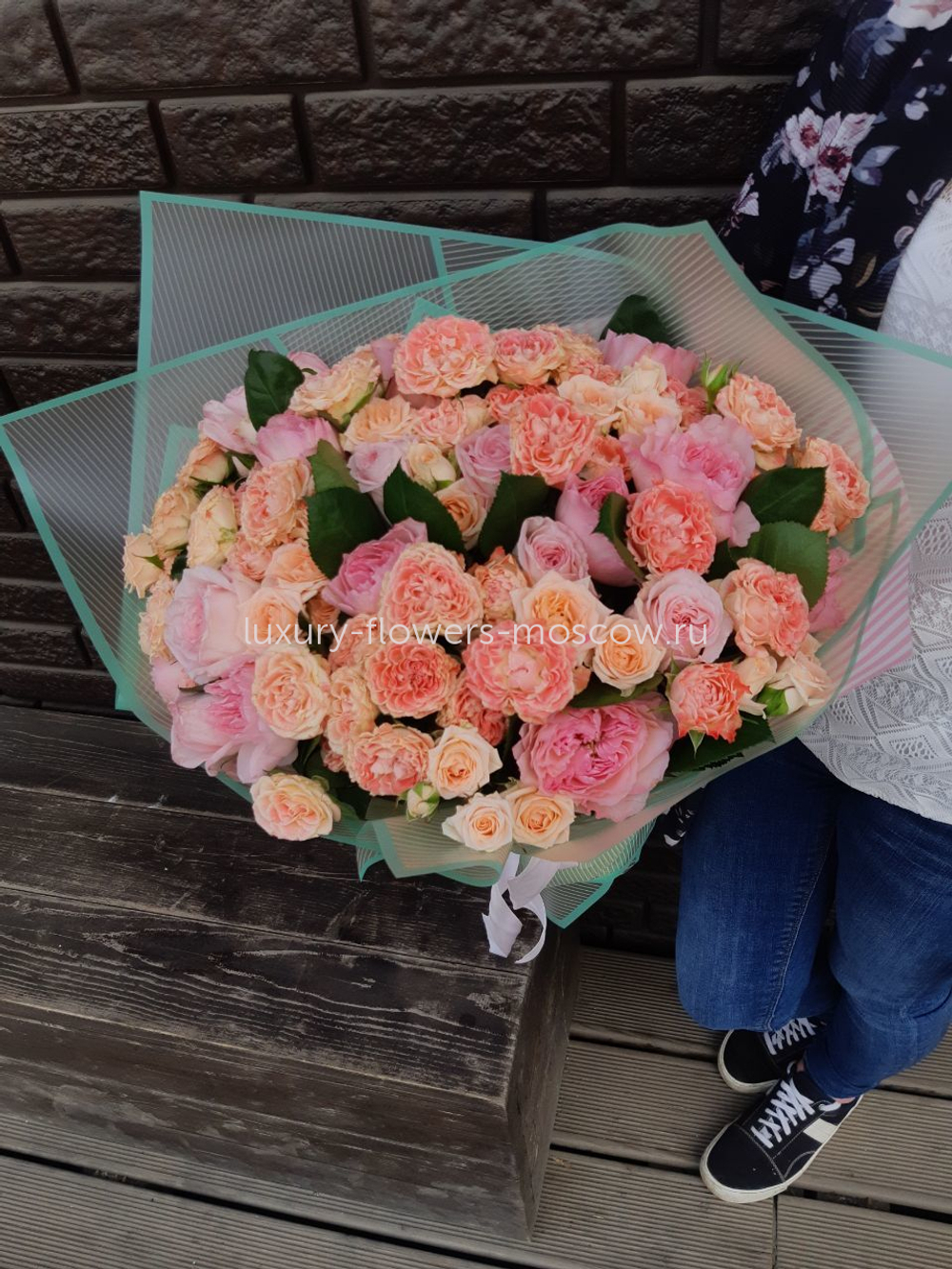 Микс кустовых роз 34