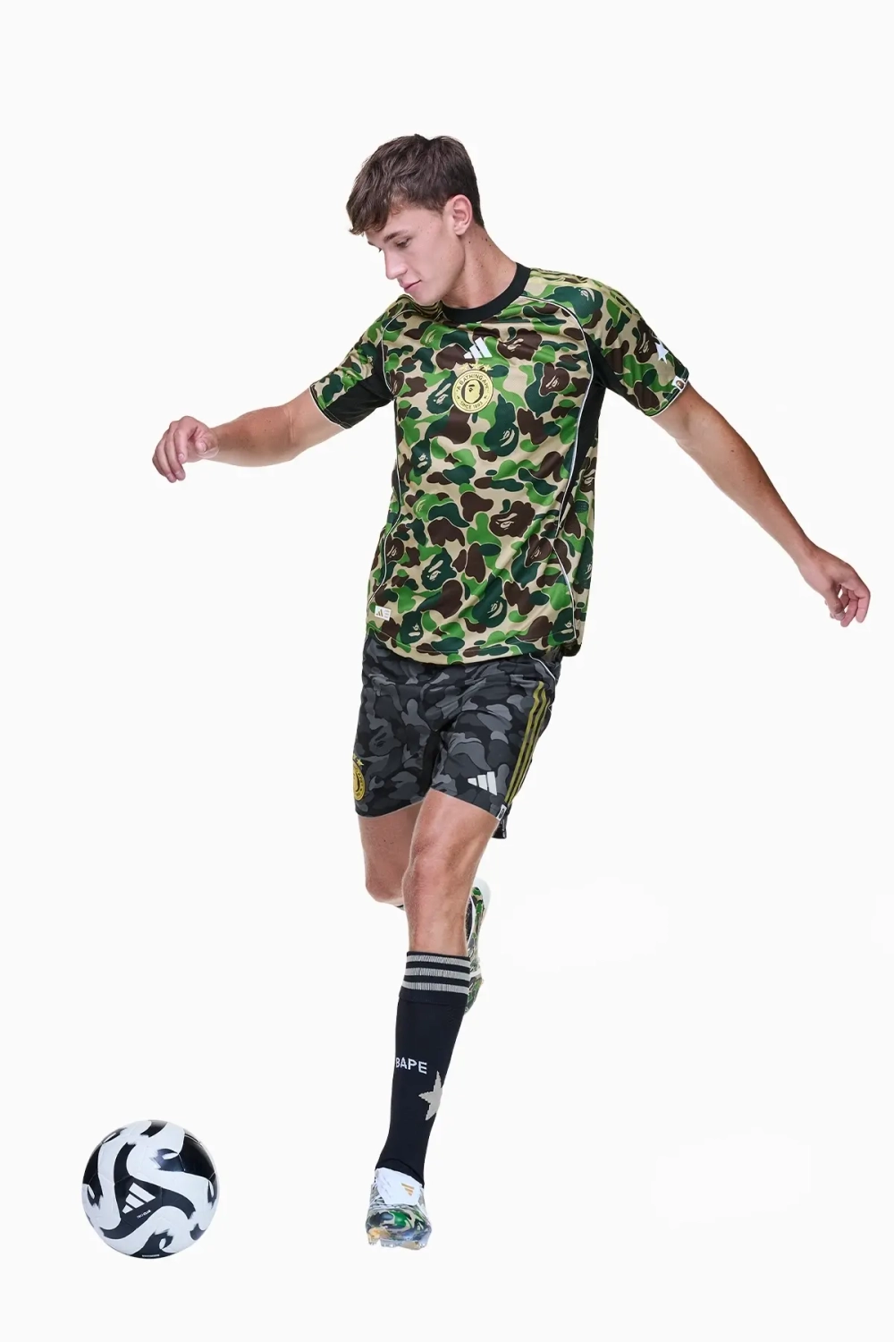 Футболка adidas x BAPE - многоцветный