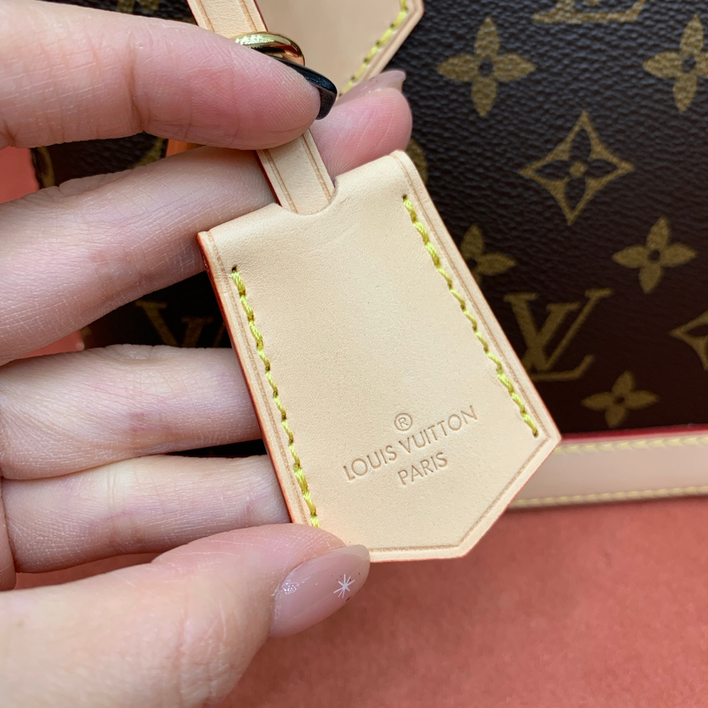 Louis Vuitton Alma BB