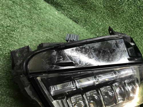 Битая Фара левая Cadillac Escalade 4 (14-20) LED