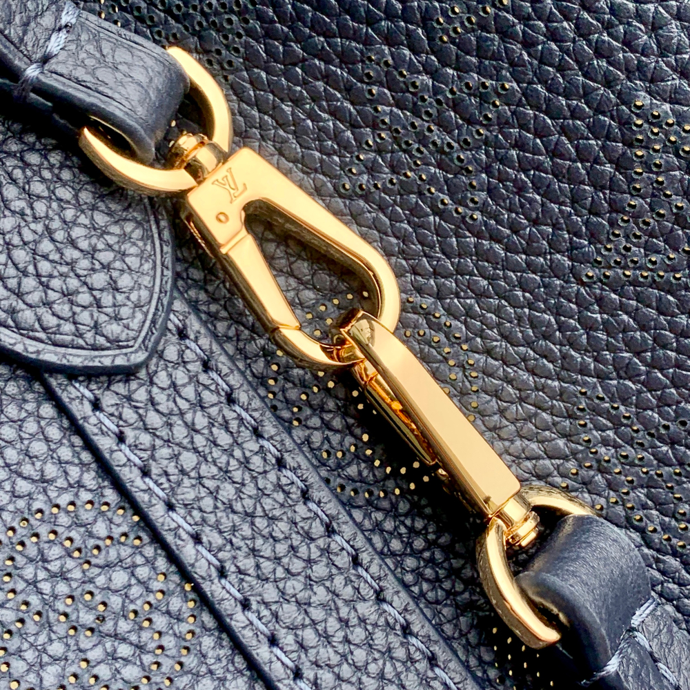 Louis Vuitton Blossom PM