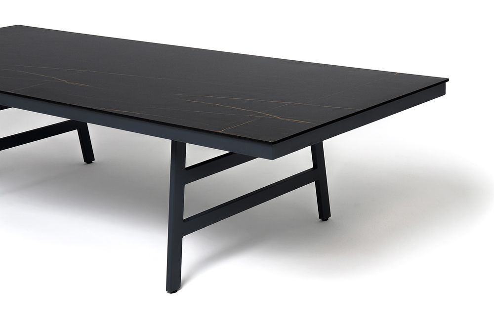"Рио" стол из HPL 300х120см, цвет столешницы "черный мрамор", угол R3мм