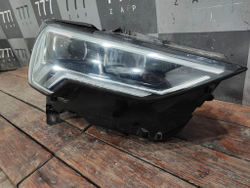 Фара правая LED Audi Q3 (F3) 18-нв Б/У Оригинал целая 83A941774