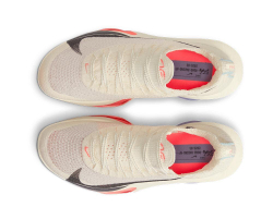 Кроссовки для бега женские Nike Air Zoom Alphafly 3 Кремово-Фиолетовые