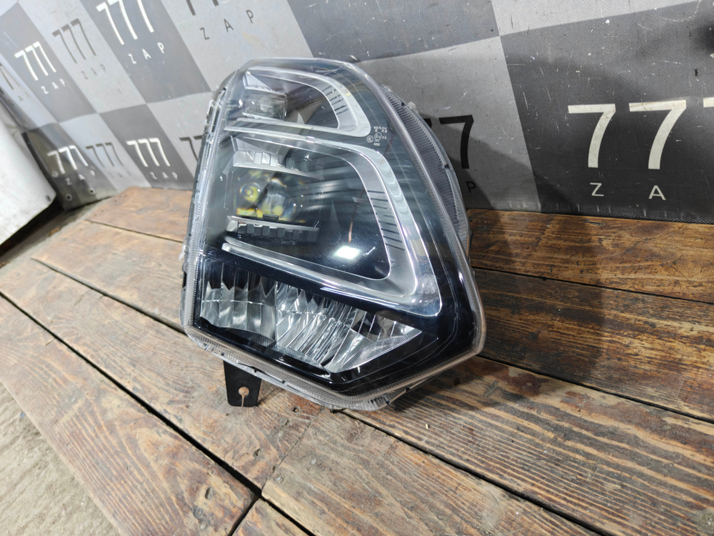 Фара правая Omoda C5 22-нв Б/У Оригинал 605000531AA