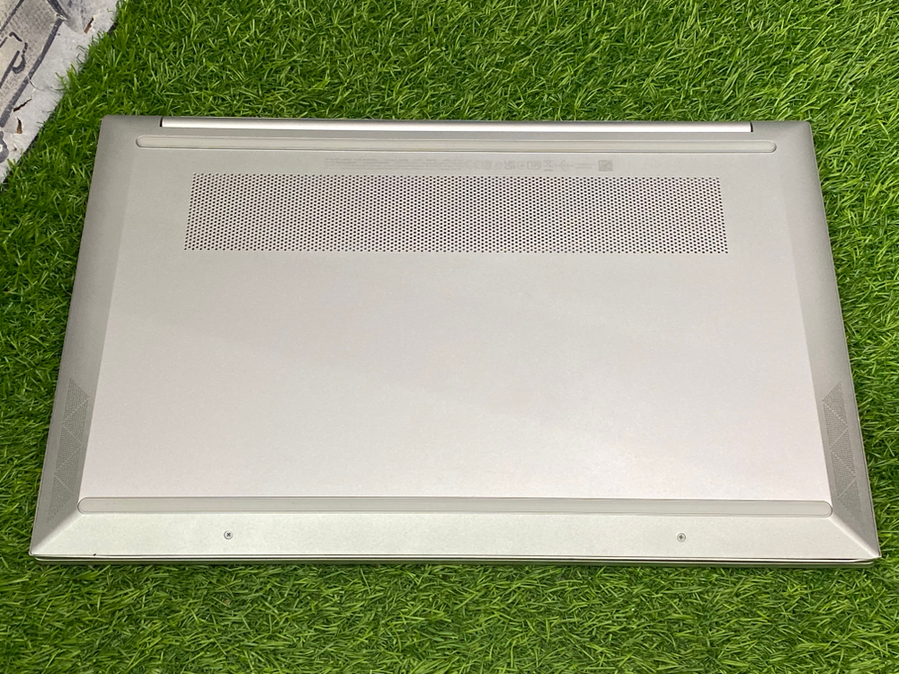 Ноутбук HP 15.6 R5 5500U/8GB/512GB/ Pavilion 15-eh1029ur[491L0EA]/Windows 10