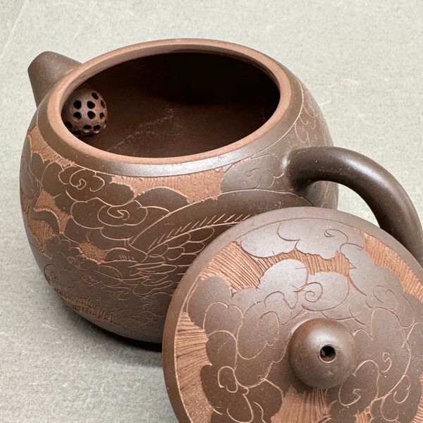 Чайник из исинской глины, 180мл, 131068 (темная и светлая глина)