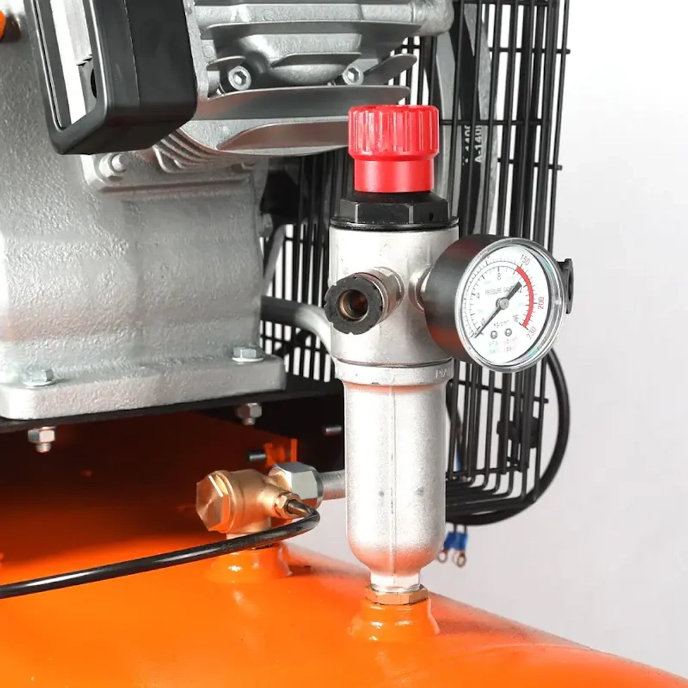 Компрессор поршневой ременной Patriot Remeza СБ 4/С-200 LB 40, 520306350