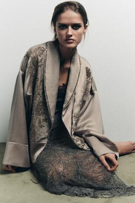 ZARA КИМОНО С ВЫШИВКОЙ И БУСИНАМИ, СЕРЫЙ