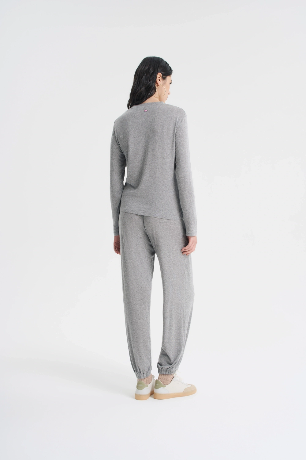 Брюки из тонкого трикотажа