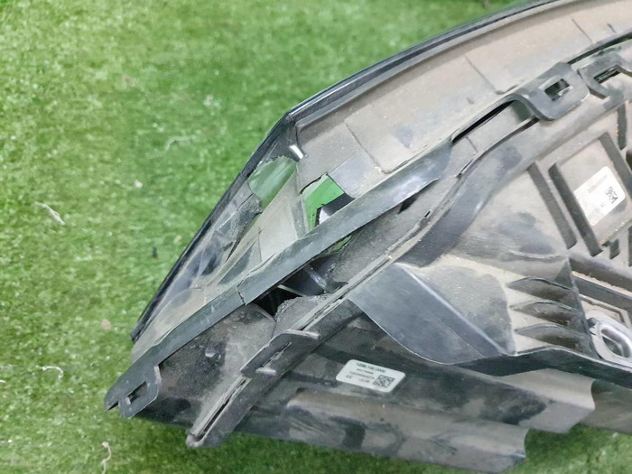 Фара правая Mercedes CLA C117 (2016-2019) LED