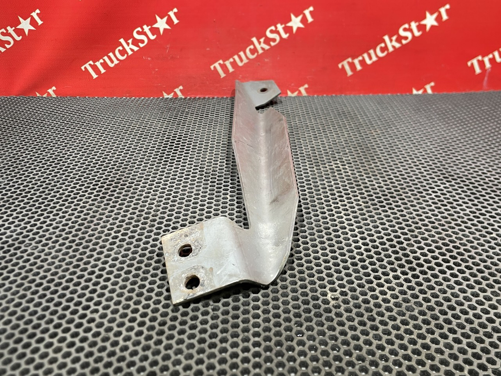 Кронштейн воздушного фильтра