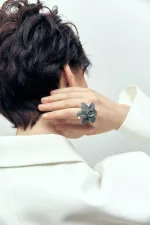 Кольцо Нарцисс XL, серый фарфор