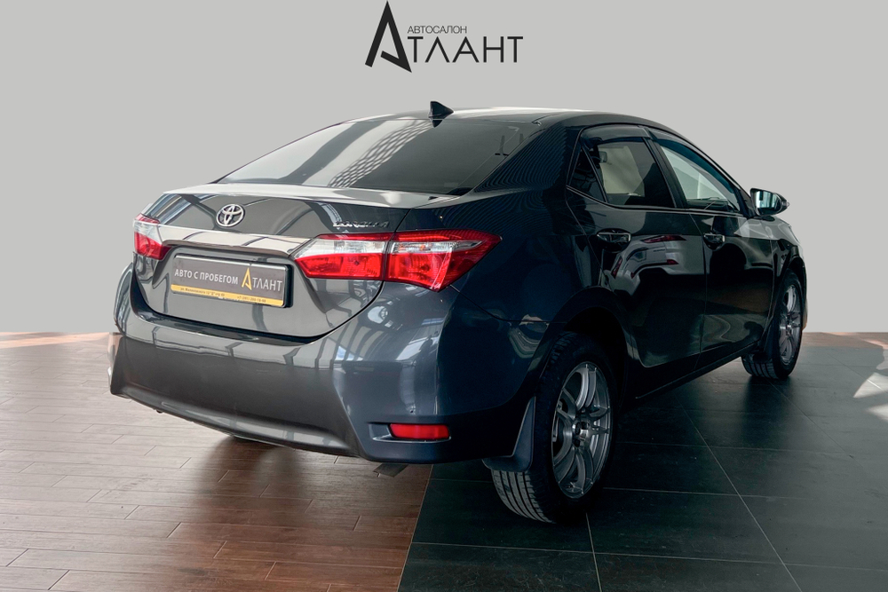 Toyota Corolla, 2018 год