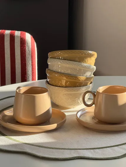 Набор из 4 пиал кремового/бежевого цветов с рельефным узором Ягоды Тайги из коллекции russian north, 130мл