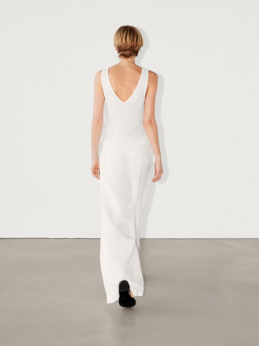 Massimo Dutti Топ из 100% льна на бретелях, кремовый