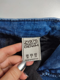 Джинсы Z1975 Zara с потертостями 40 размер