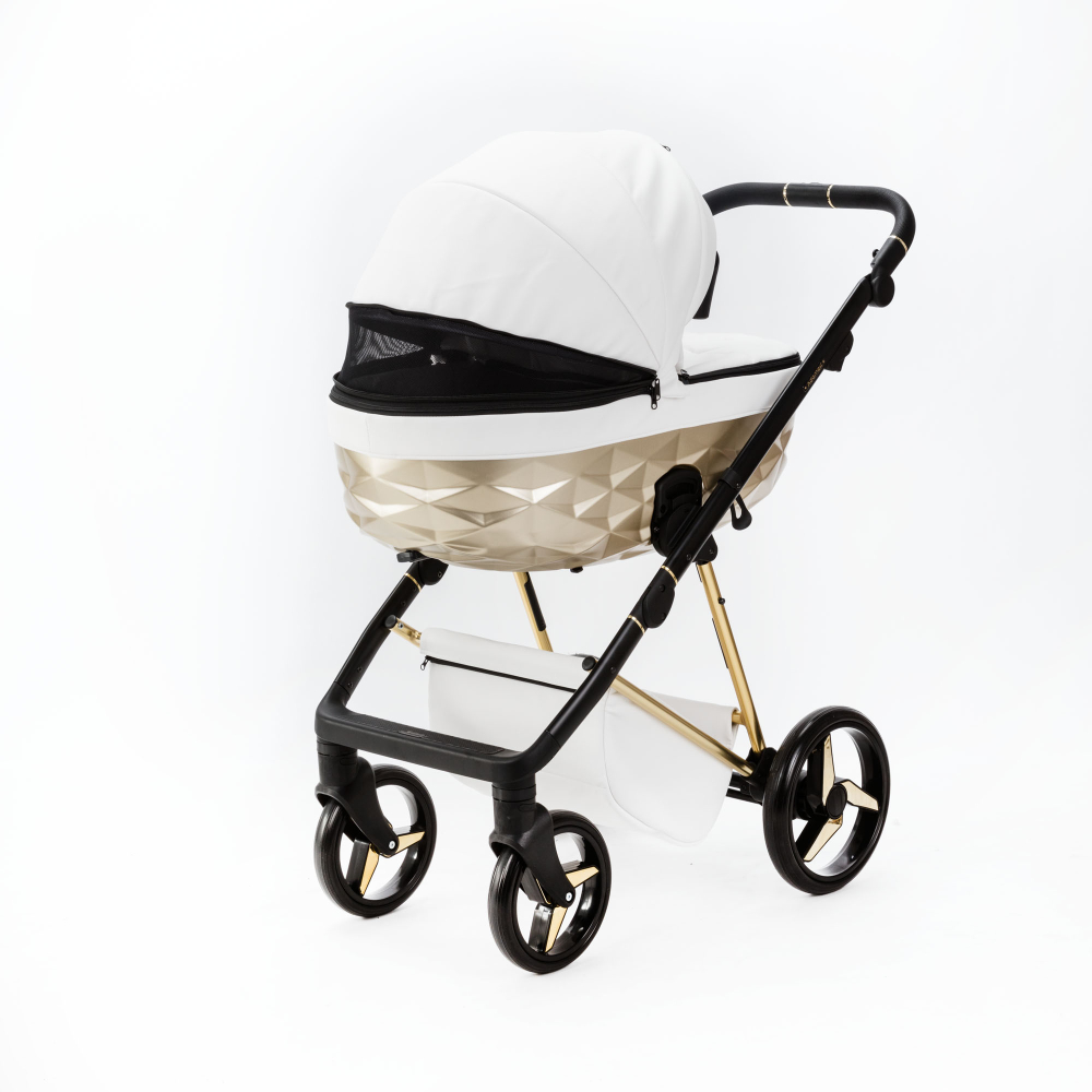 Детская универсальная коляска Adamex Quantum Star Deluxe Q-STAR104 (2в1) Белая экокожа,  золото