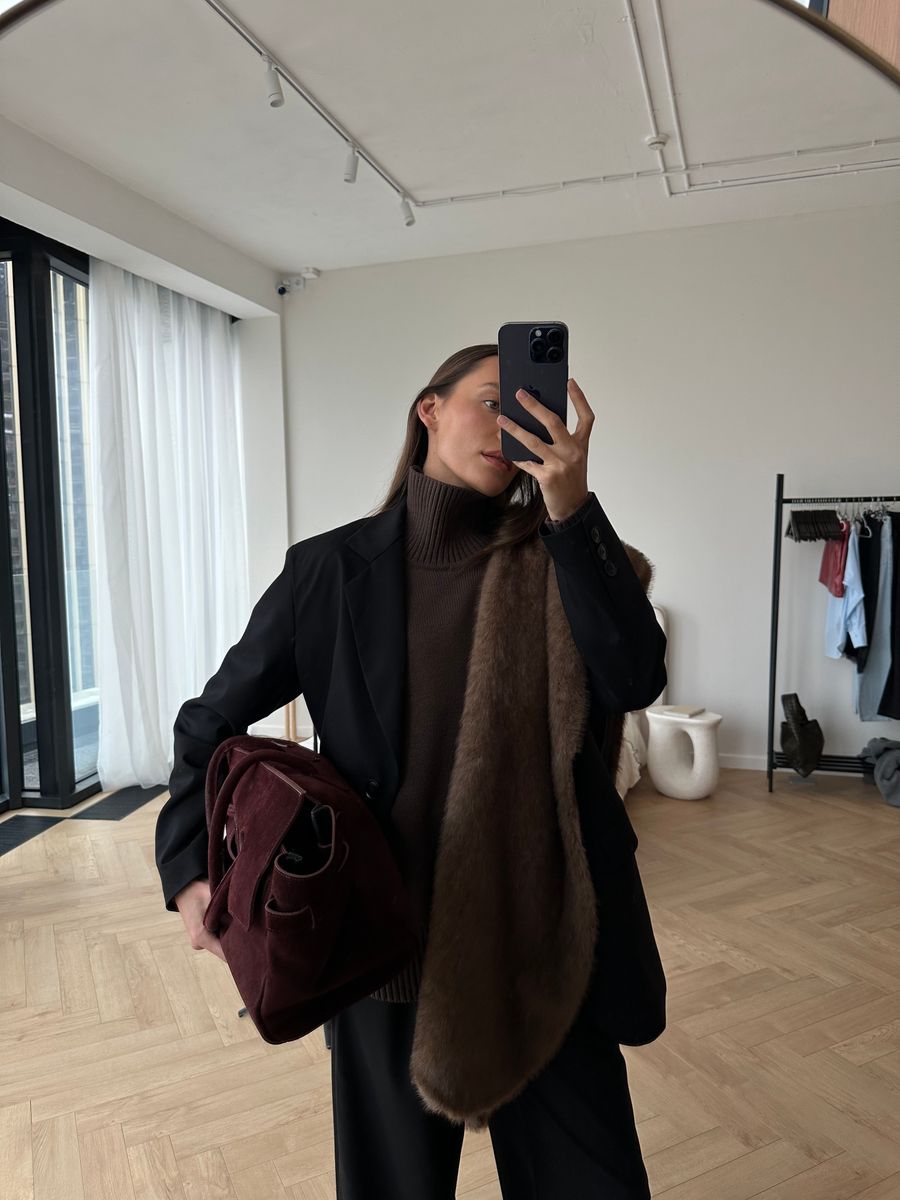 Шарф из эко-меха длинный светло-коричневый