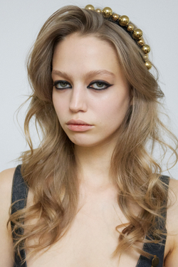 Ободок с разными золотыми шарами