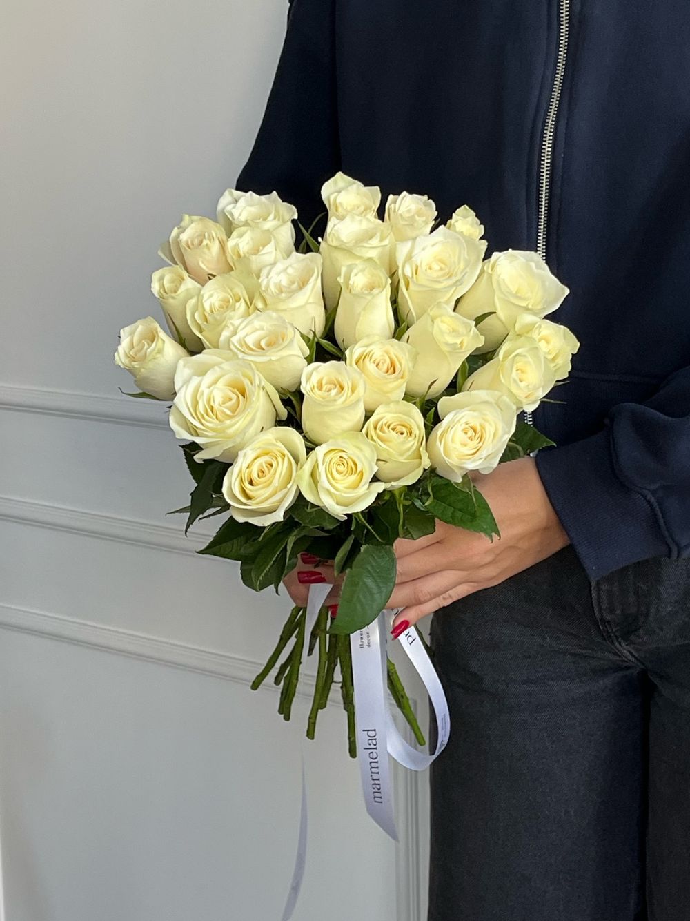 Букет из белой розы (50см) 25 шт под ленту