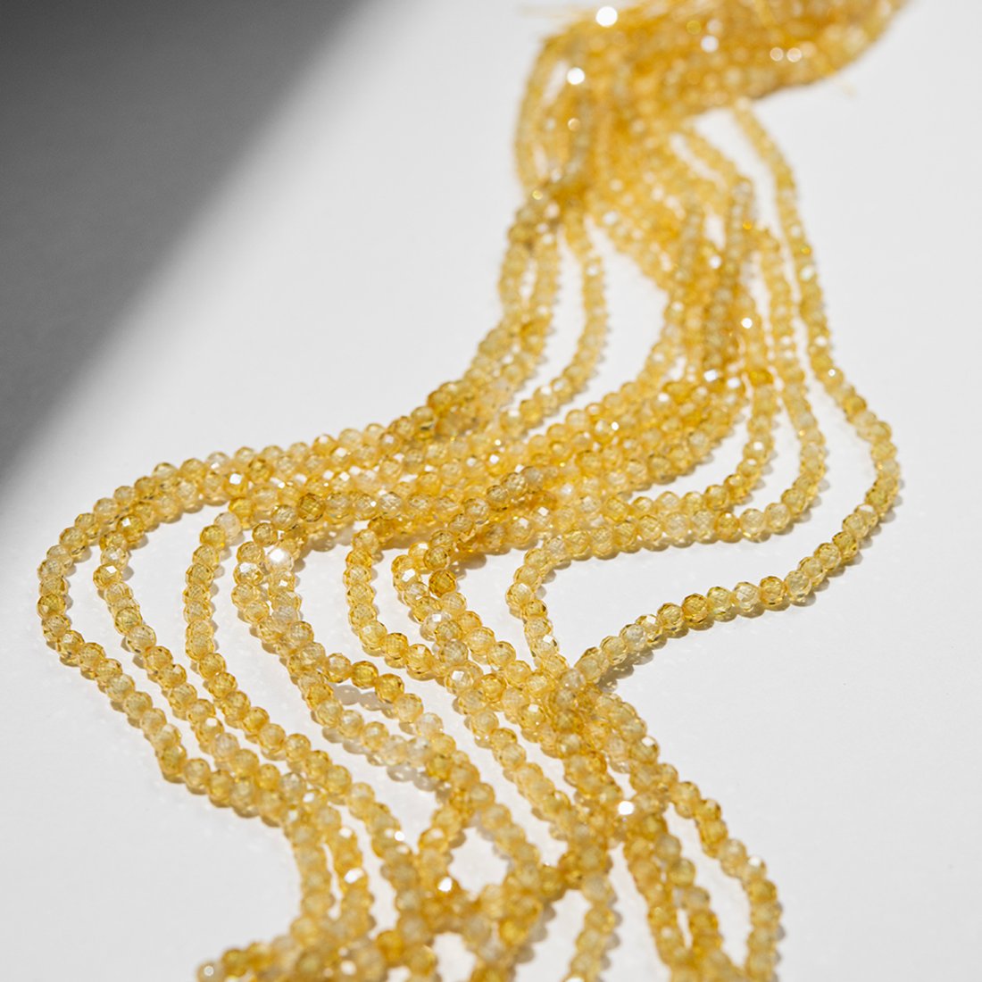 Фианиты, оттенок "Золото", 2,9-3мм шар, микроогранка