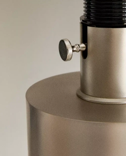 ZARA HOME НАСТОЛЬНАЯ ЛАМПА С МЕТАЛЛИЧЕСКИМ ОСНОВАНИЕМ, СЕРЕБРО