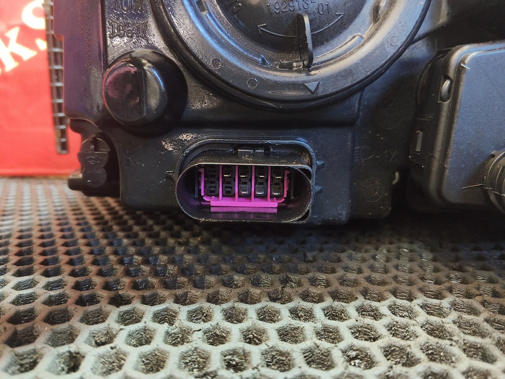 Фара левая 2018г.