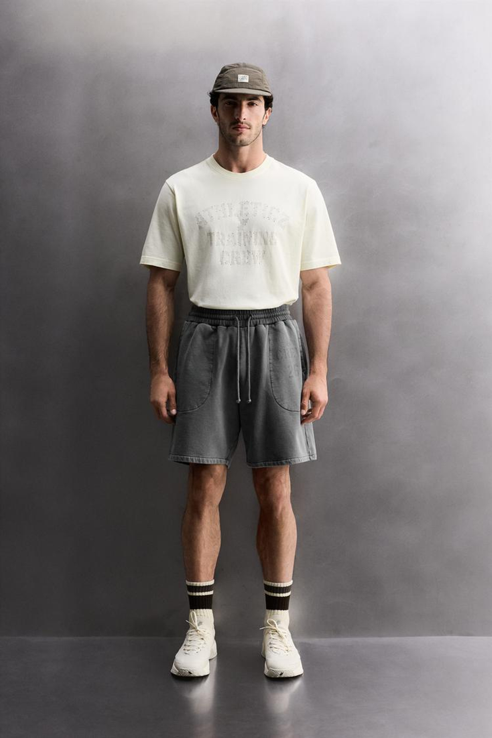 ZARA ДЖОГГЕРЫ-ШОРТЫ С ЭФФЕКТОМ ПОТЕРТОСТИ TRAINING, СЕРЫЙ/СИНИЙ