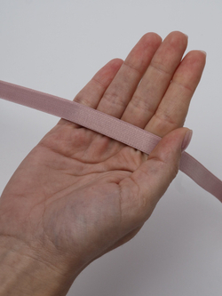 Резинка бретелечная пудровая глянцевая ширина 12 мм