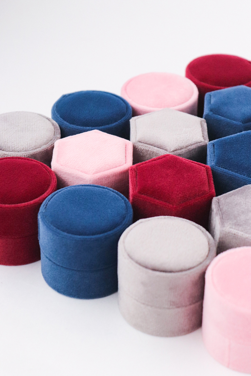 Ювелирный футляр «Лариса Ивановна» для одного ювелирного кольца