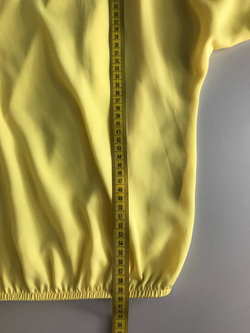 Блузка Lalis красивого цвета, визуально на 46 размер