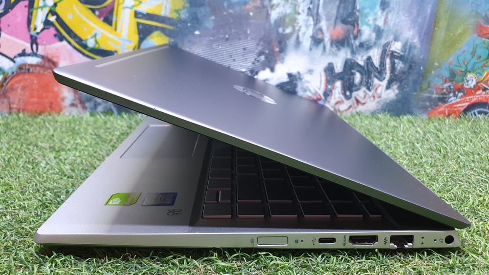 Ноутбук HP i5-8/16Gb/MX150 2Gb/FHD