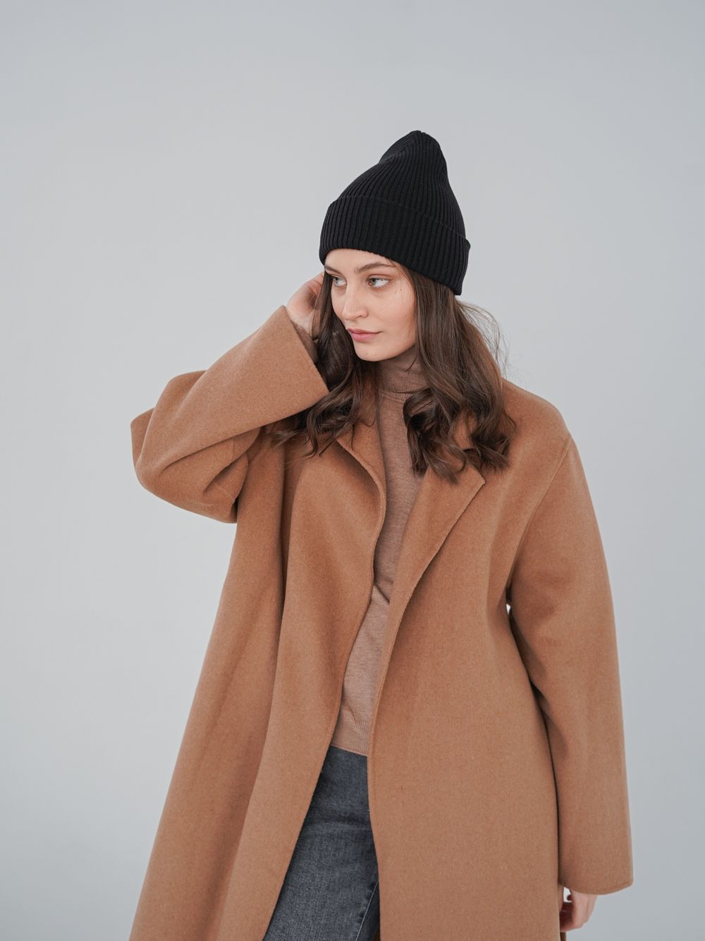 Шапка вязаная весенняя/осенняя МУЛА (ЧЕРНЫЙ)