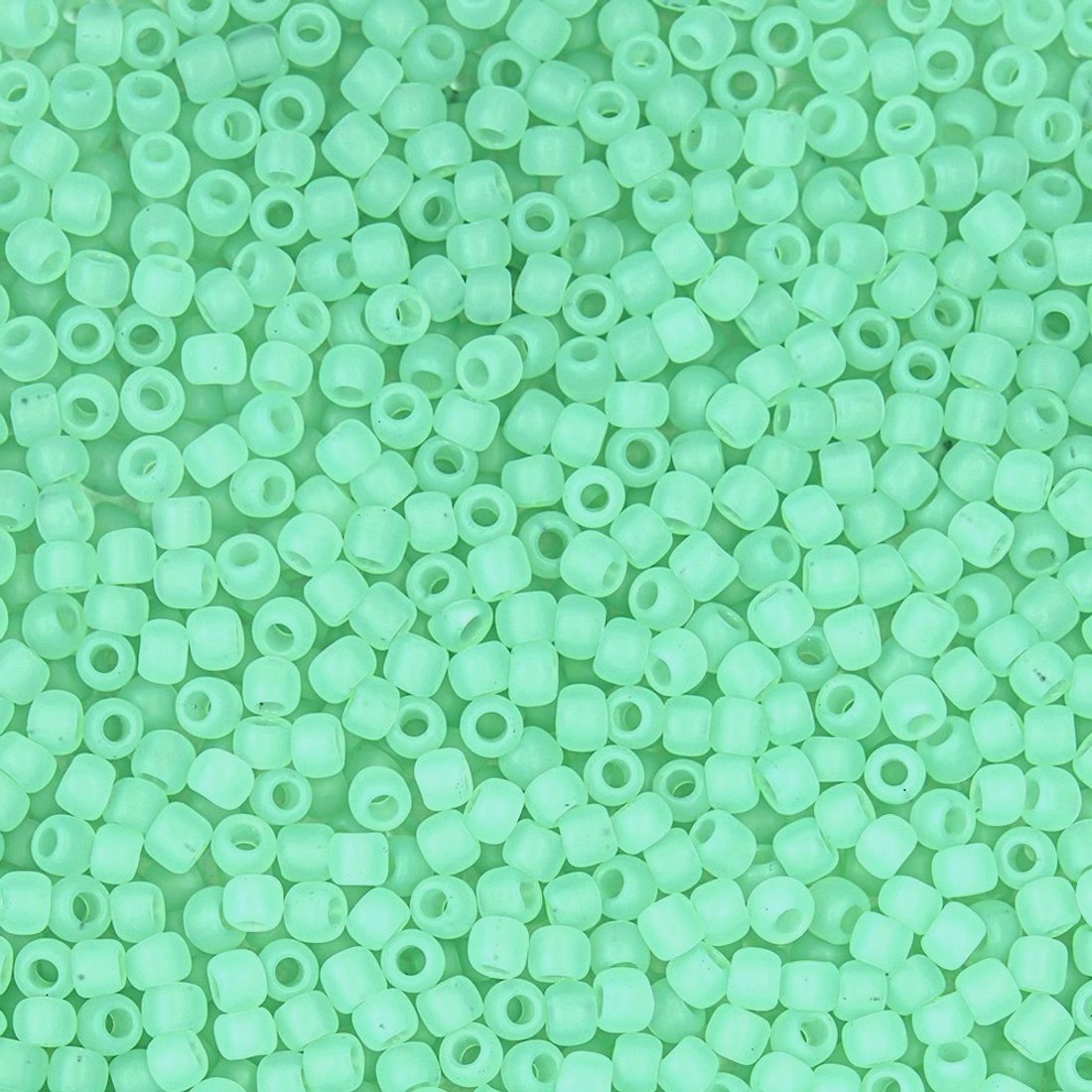 Японский бисер TOHO Round 11/0 (№144F), жемчужный матовый