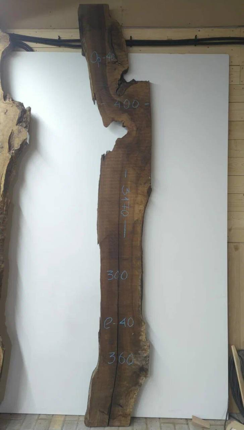 Орех термо 316 см (Д) × 40 см (Ш) × 8 см (Т)