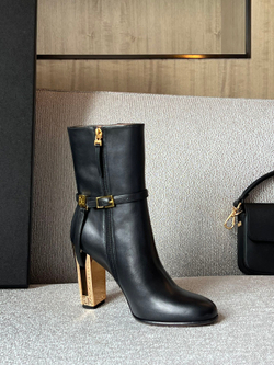 Fendi Delfina Ankle Boots